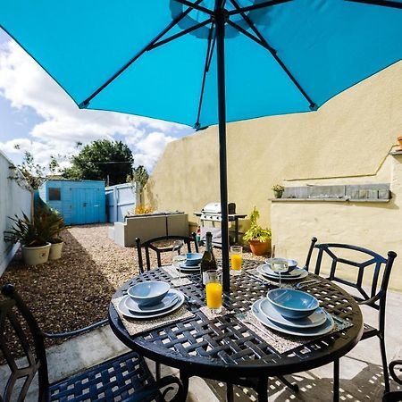 Flat 1 Flint House Tenby - 2 Bedroom - Garden - Dog Friendly Εξωτερικό φωτογραφία